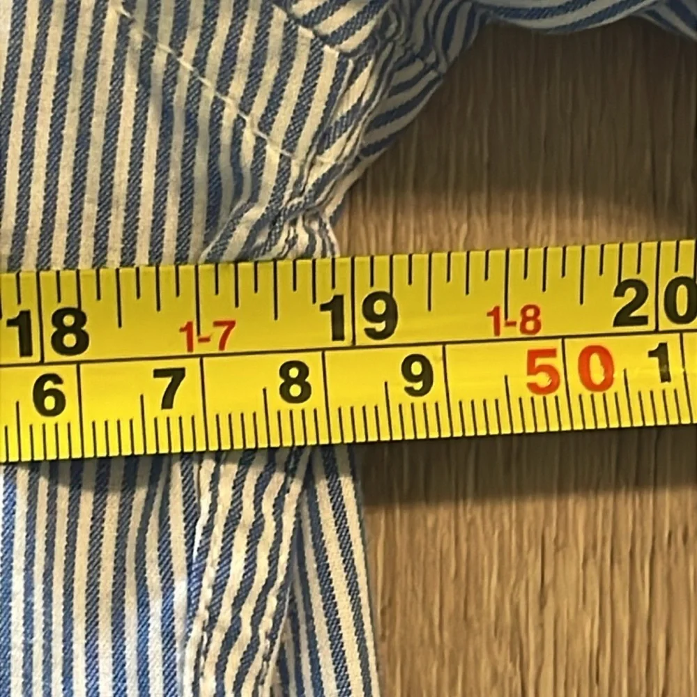 J. Crew Men Light Blue Pinstripe 100% Cotton Button Front Shirt Vintage Classic